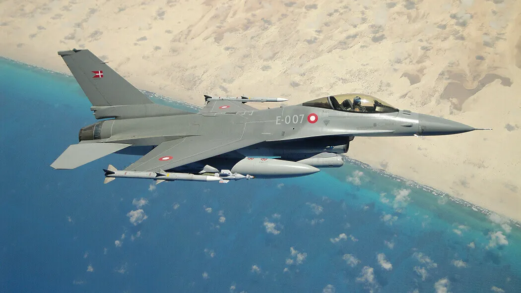 Caça F-16 promete revolucionar a Força Aérea Brasileira