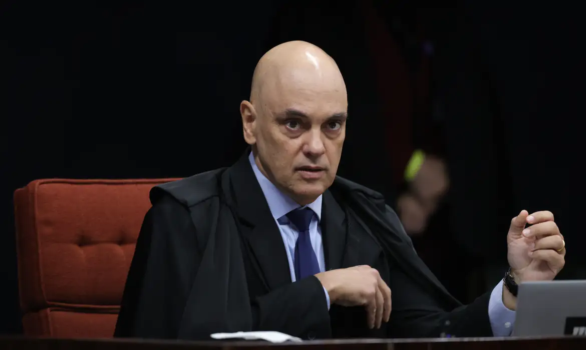 Ministro Alexandre de Moraes durante sessão do STF