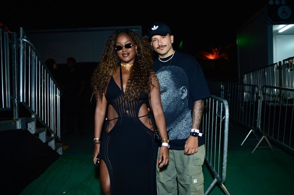 Iza e Yuri Lima posam juntos antes do anúncio da separação.