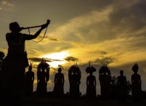 ndígenas no Amazonas simbolizando a participação indígena no Enem 2025.