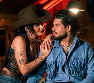 Ana Castela e Zé Felipe em registro divulgado nas redes sociais; cantores anunciaram fim do namoro