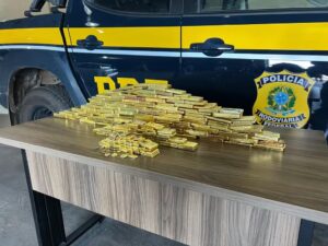 Barras de ouro ilegal apreendidas no Amazonas em 2025 durante operação da Polícia Rodoviária Federal
