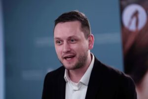 Primeiro-ministro da Groenlândia, Jens-Frederik Nielsen, durante declaração sobre parceria com os Estados Unidos e soberania do território.