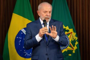 Presidente Lula faz pronunciamento sobre ofensiva militar contra a Venezuela em defesa do direito internacional