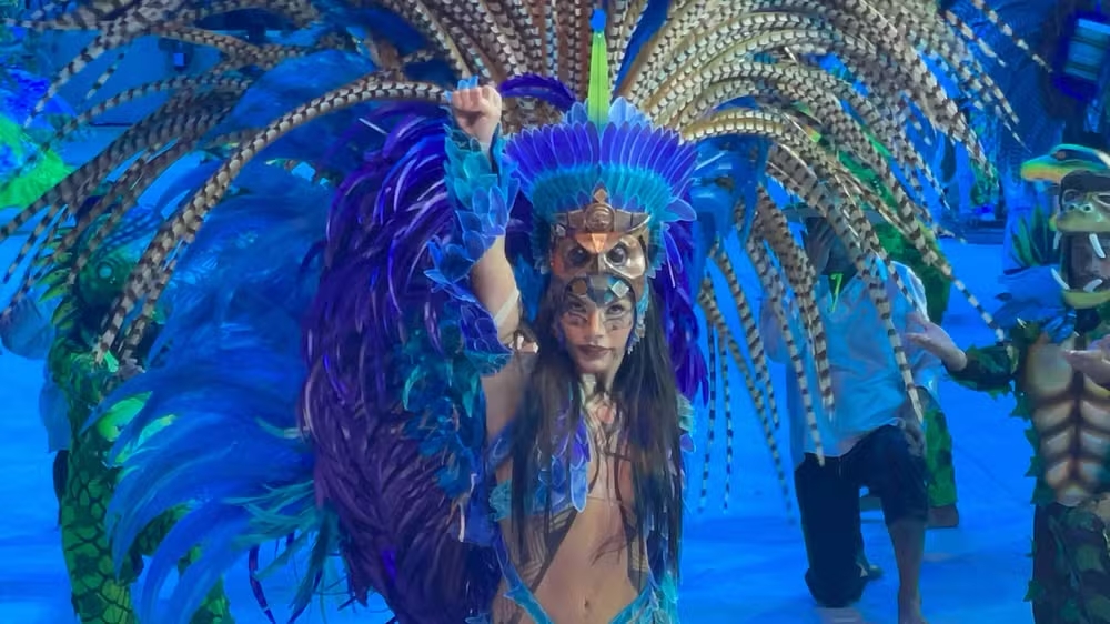 Marciele Albuquerque, Cunhã-Poranga do Boi Caprichoso, durante apresentação no Festival de Parintins