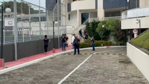 Polícia Civil cumpre mandados durante operação contra núcleo político do Comando Vermelho