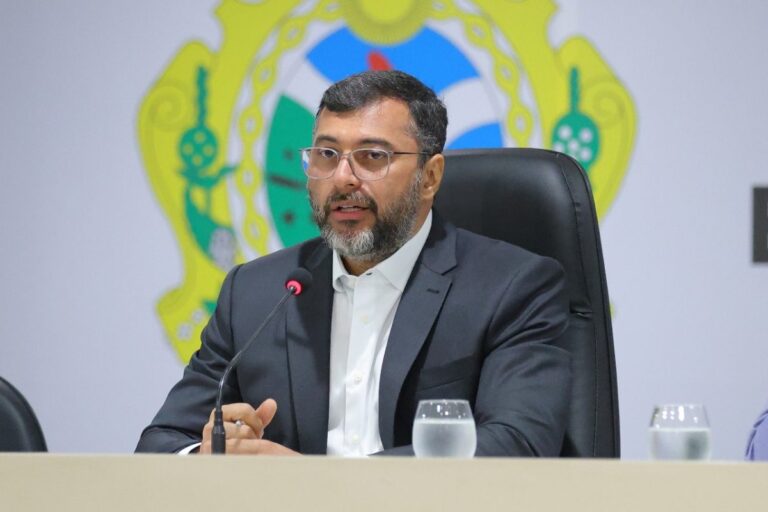 Wilson Lima durante coletiva antes de renunciar ao governo do Amazonas