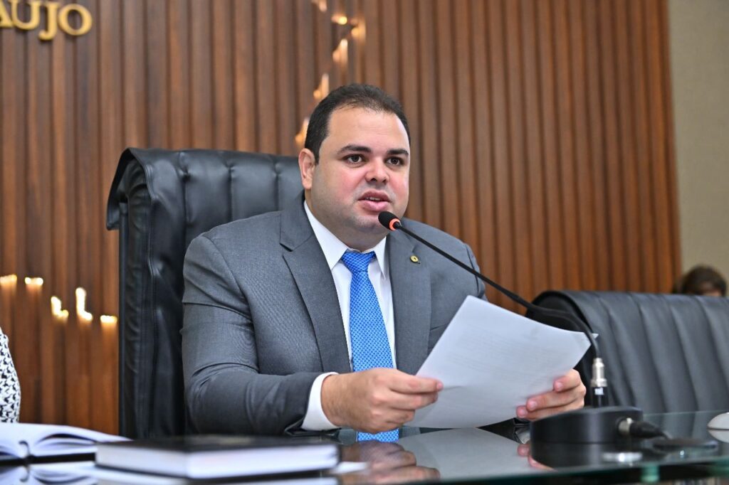 Roberto Cidade durante sessão na Assembleia Legislativa do Amazonas