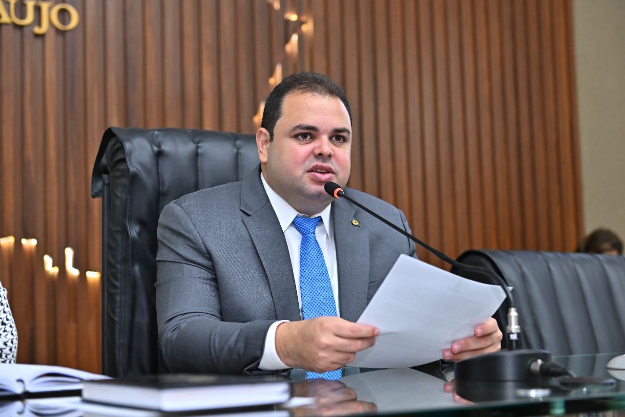 Roberto Cidade durante sessão na Assembleia Legislativa do Amazonas