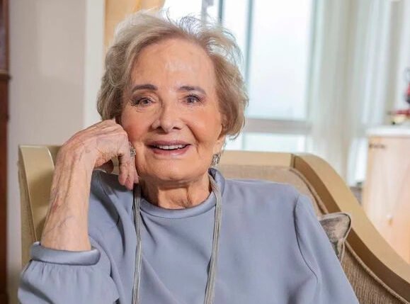 Glória Menezes, atriz brasileira que morreu aos 91 anos