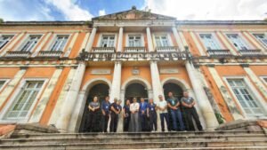Equipe do TCE-AM durante vistoria no Colégio Estadual Dom Pedro II, em Manaus, em ação da Blitz TCE.