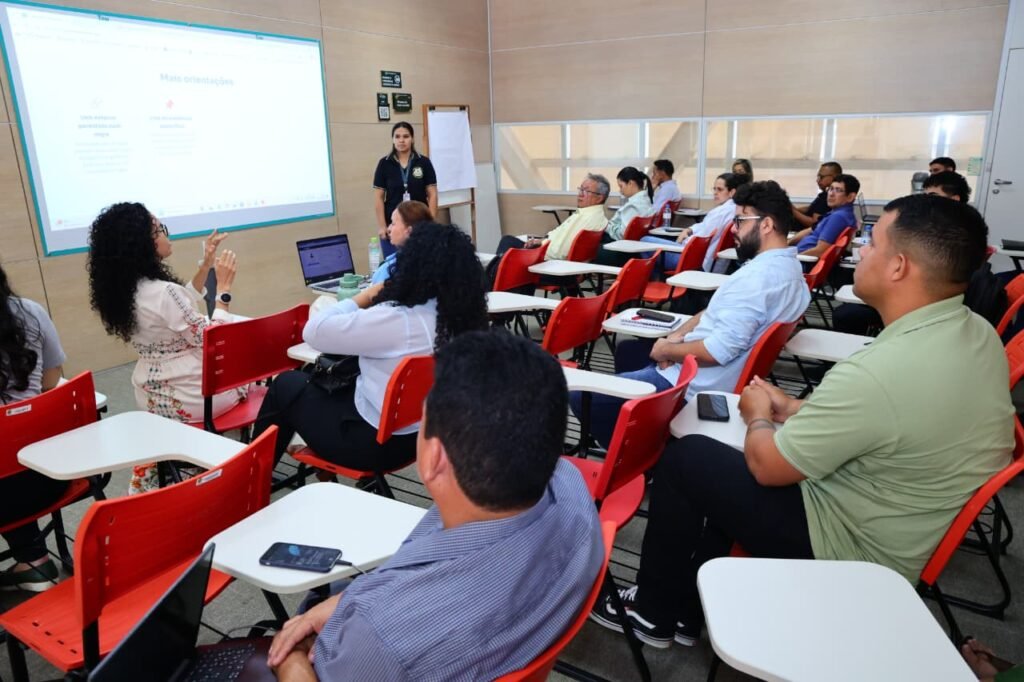 Servidores participam de treinamento do TCE-AM para o ciclo 2026 do Programa Nacional de Transparência Pública.