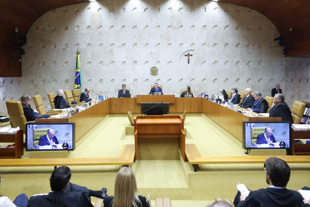 Plenário do STF durante sessão em Brasília
