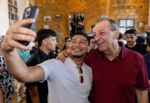 Omar Aziz apresenta propostas de estágio remunerado e qualificação profissional para jovens do Amazonas