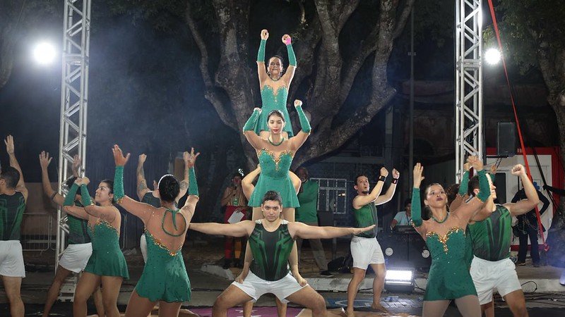 Apresentação cultural durante o Sou Manaus Passo a Paço 2026