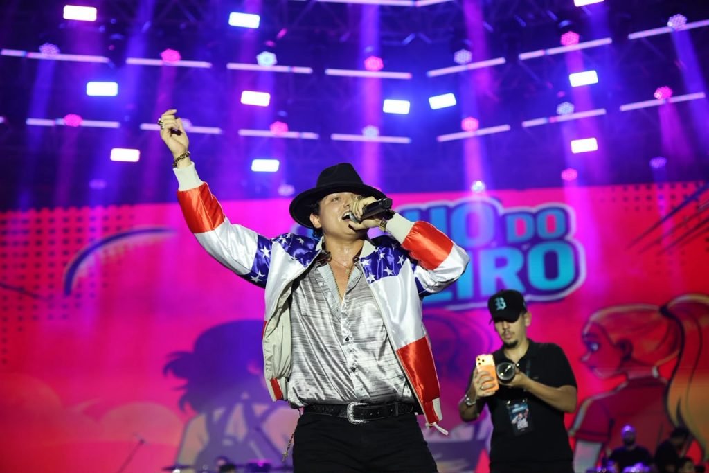 Filho do Piseiro durante show no palco Malcher do Sou Manaus 2026